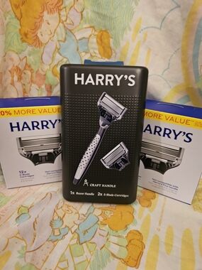 Harry's razor and replacement bundle